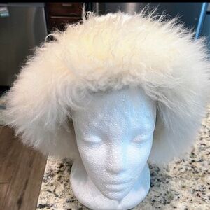 White alpaca fur hat